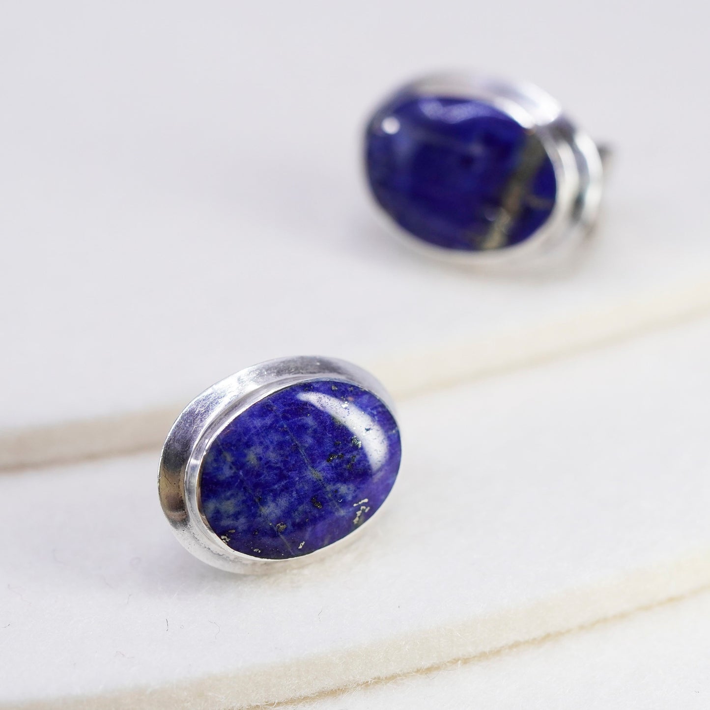 Vintage Sterling 925 silver handmade earrings, clip on with lapis lazuli