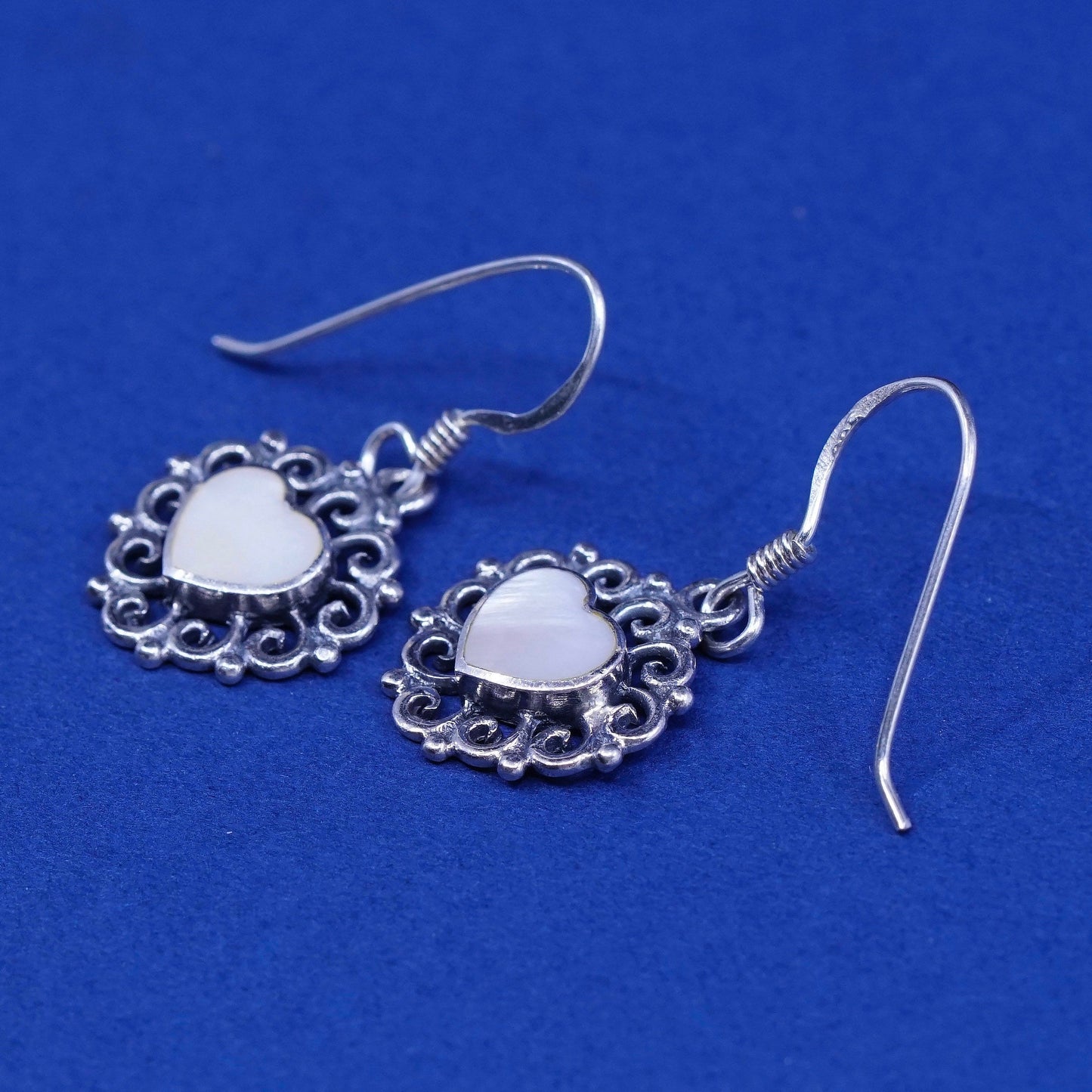 vtg Sterling silver handmade earrings, 925 drops with mother of pearl