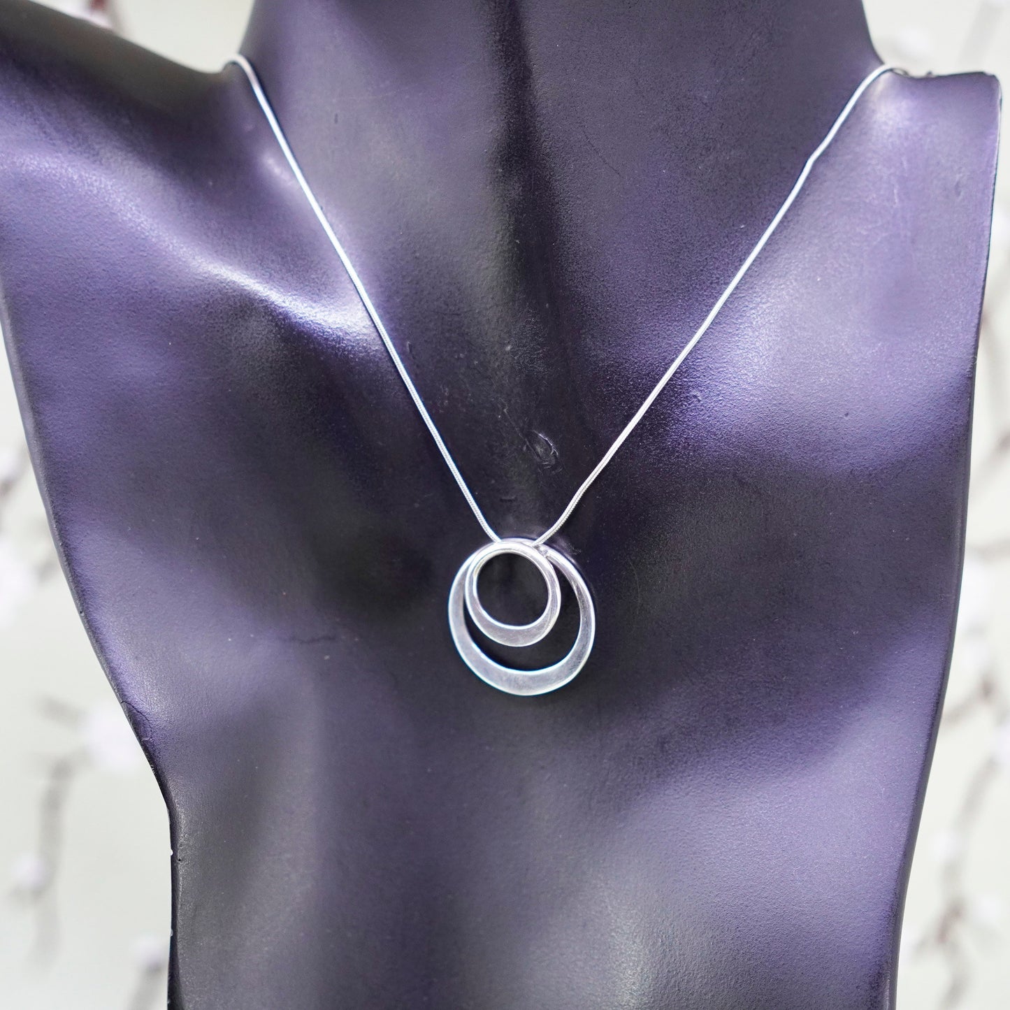 18” vintage Sterling 925 silver handmade necklace, snake chain circle pendant