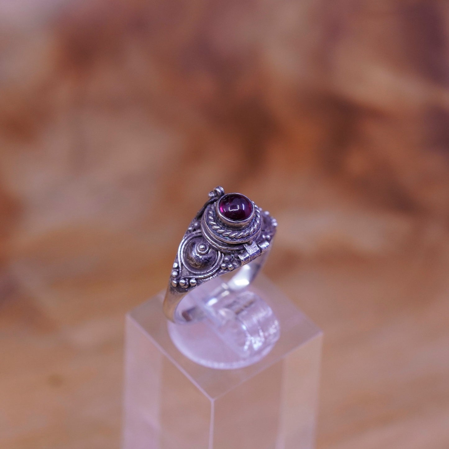 Size 7, vtg sterling silver handmade ring, 925 prayer locket ring garnet Bali