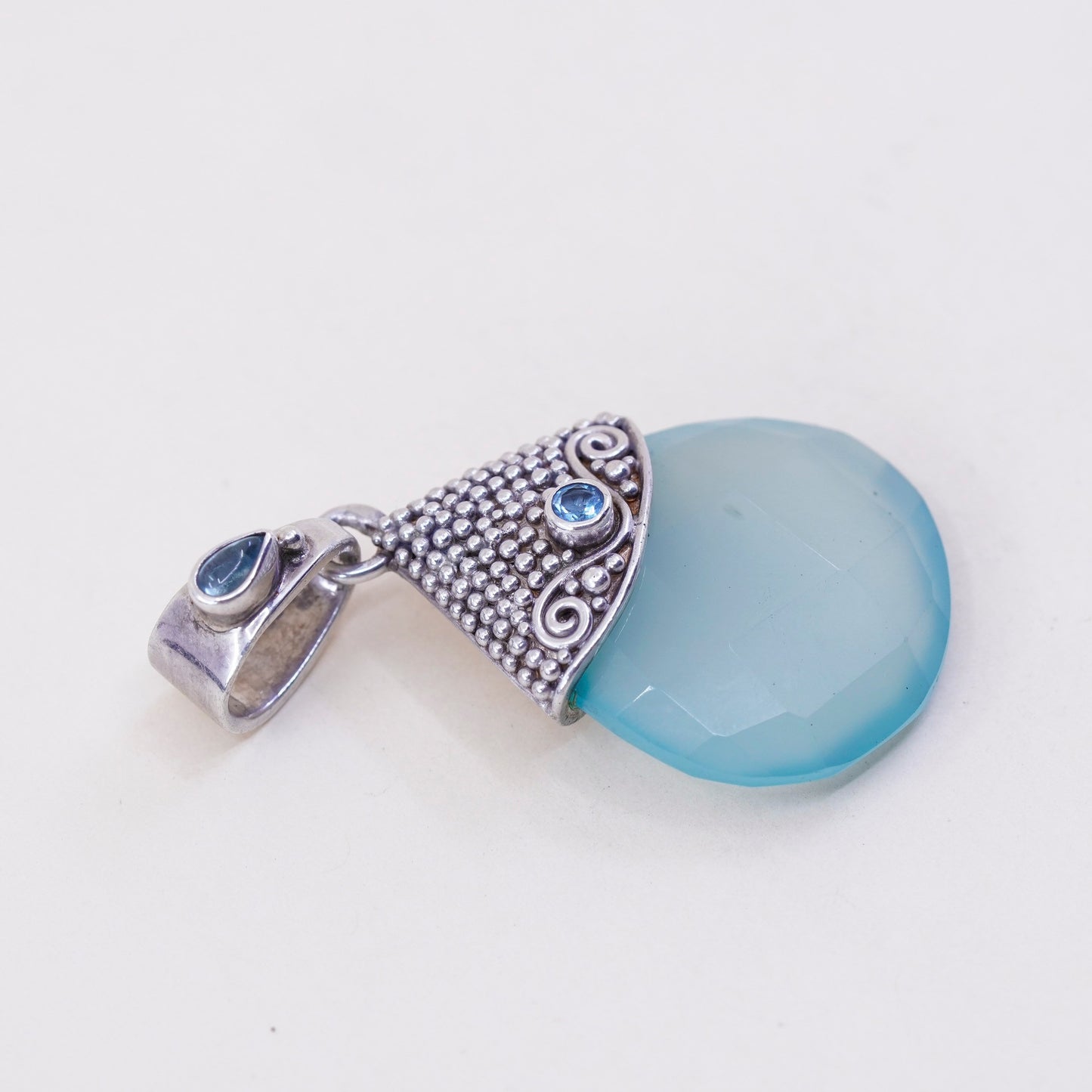 Vintage sajen Sterling 925 silver pendant with Teardrop Chalcedony and topaz