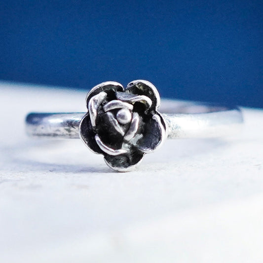 Size 6, vintage Sterling silver handmade ring, 925 rose flower band