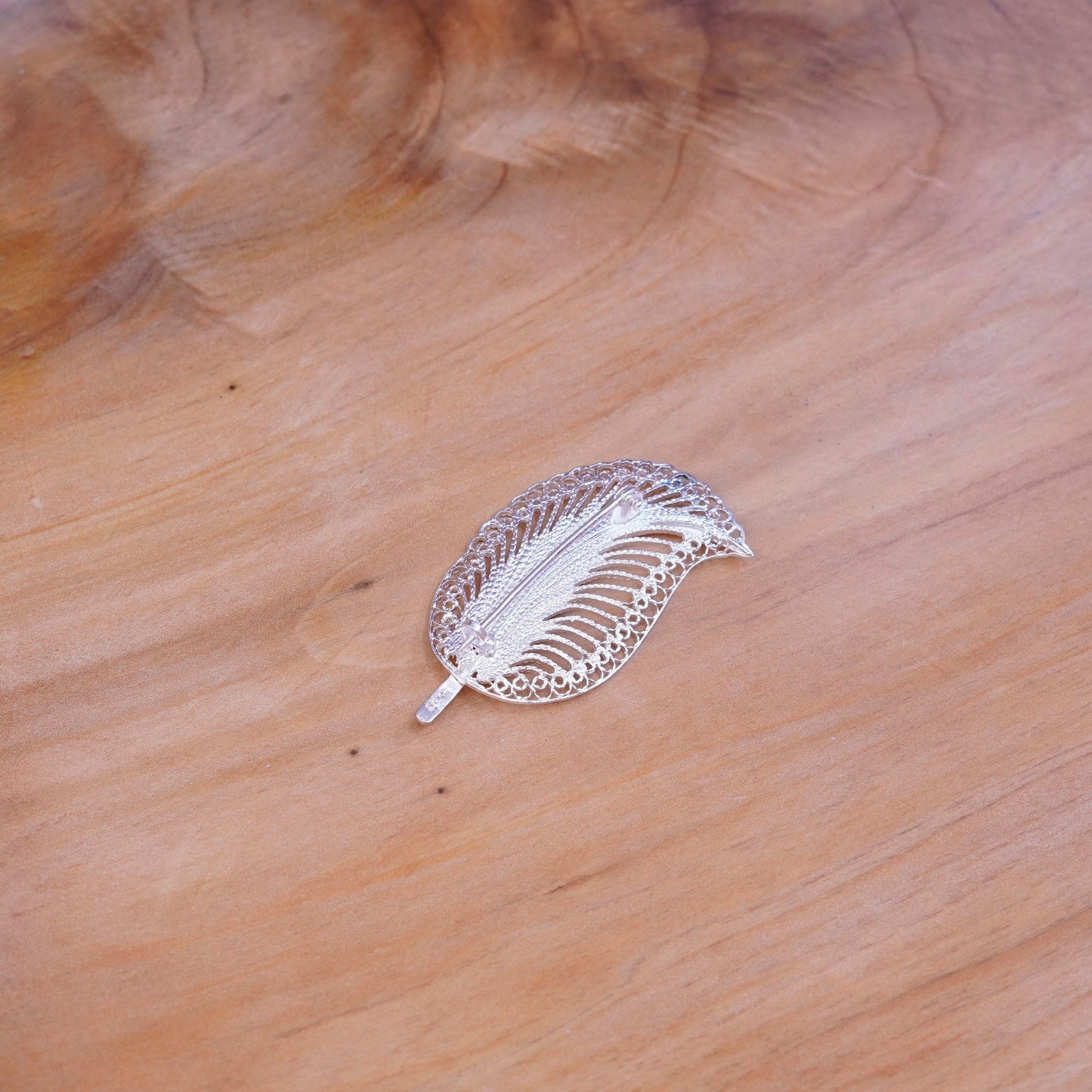 Vintage handmade sterling 925 silver filigree leaf brooch pin