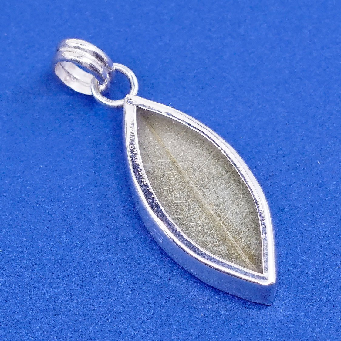 vtg Sterling silver handmade pendant, 925 leaf, stamped 925