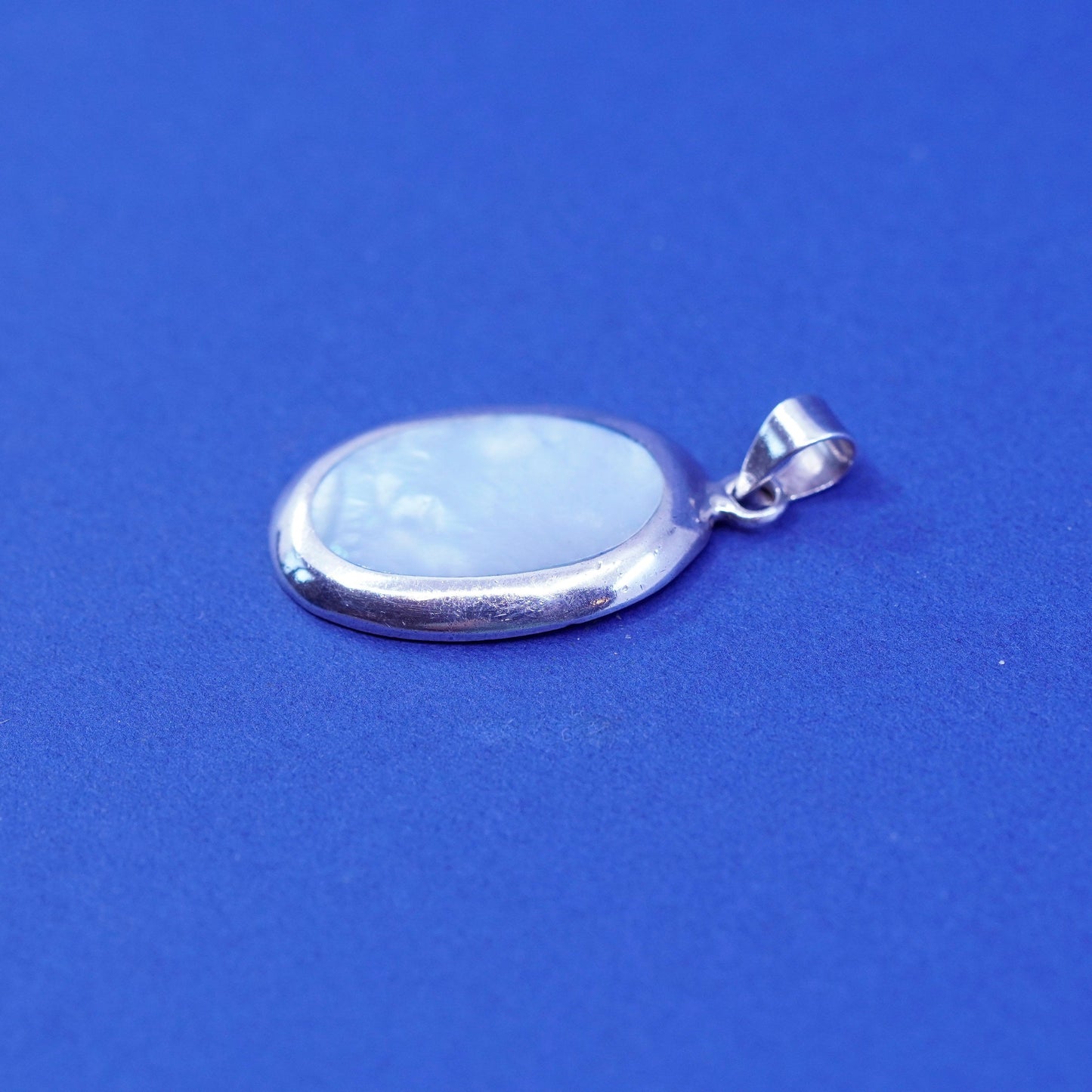 Vintage Sterling silver handmade pendant, 925 Oval pendant with mother of pearl