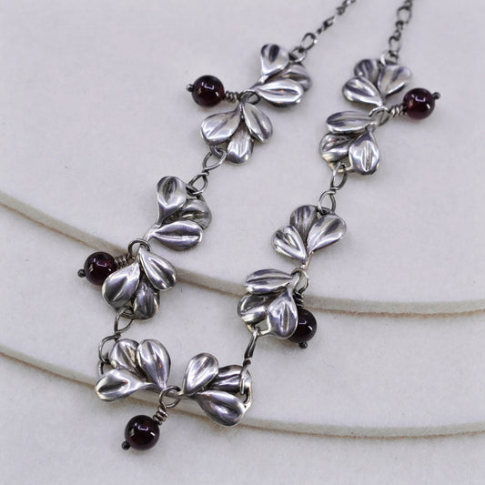 17”, 1970s Sterling 925 silver necklace with leafy pendant and garnet beads