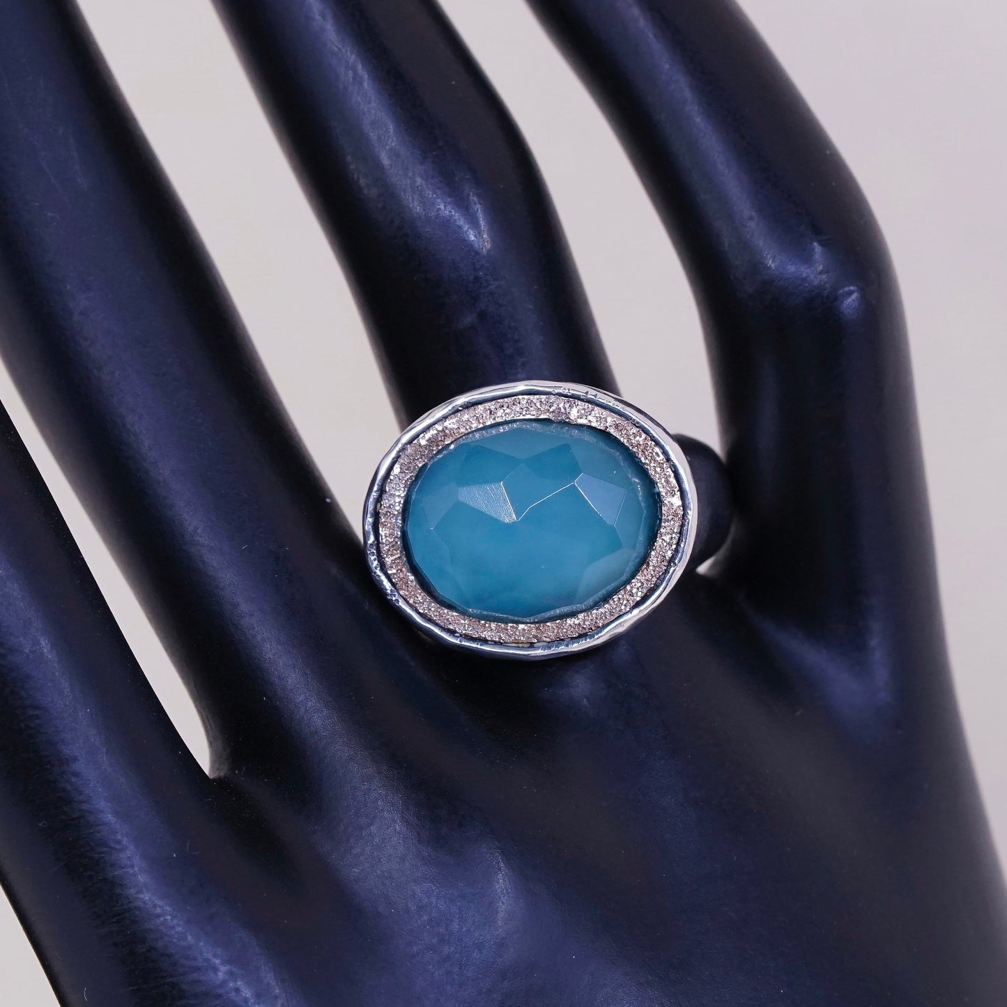 Size 8.5, VTG 14K trim w/ Sterling 925 silver statement ring and chalcedony