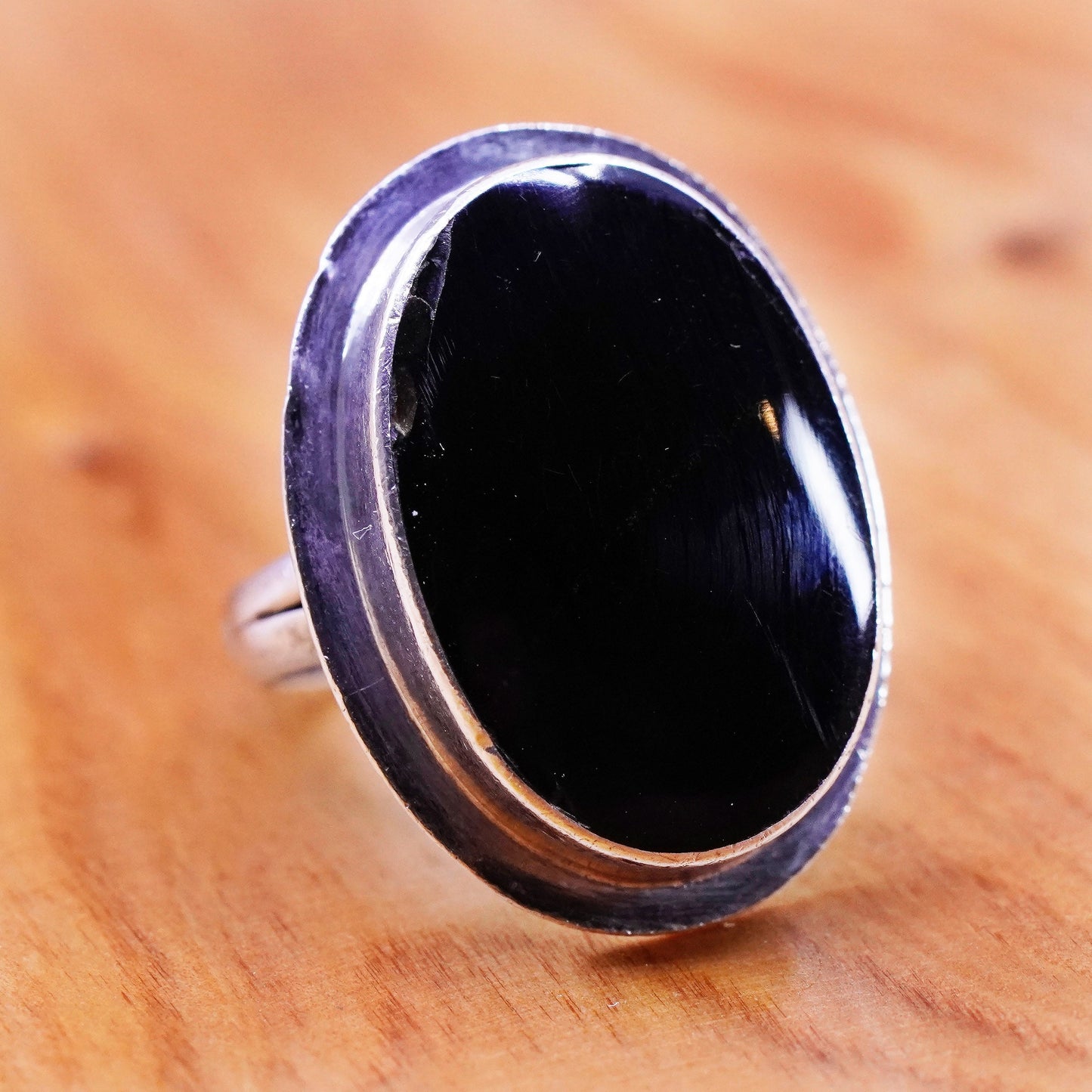 Size 8, vintage Mexico Sterling 925 silver handmade ring with oval onyx