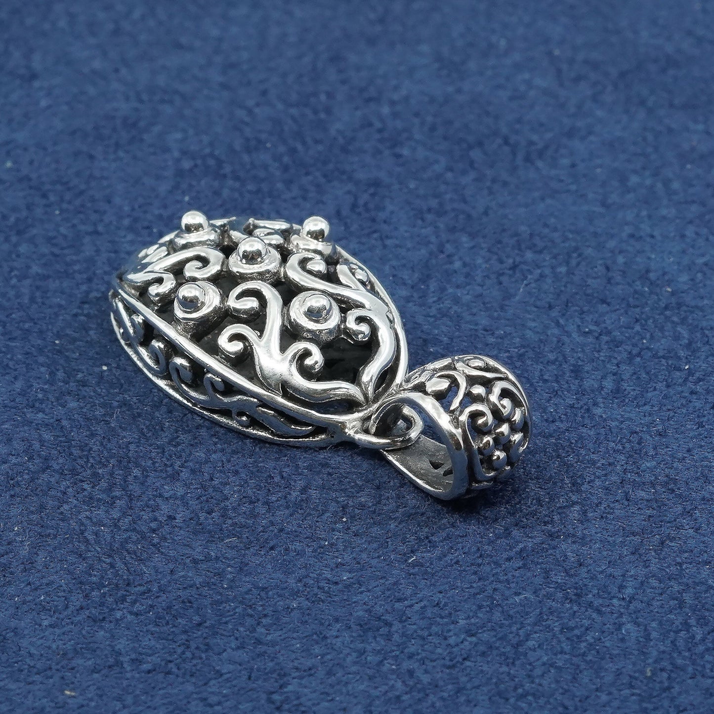 vtg Sterling silver handmade pendant, 925 filigree bali pendant