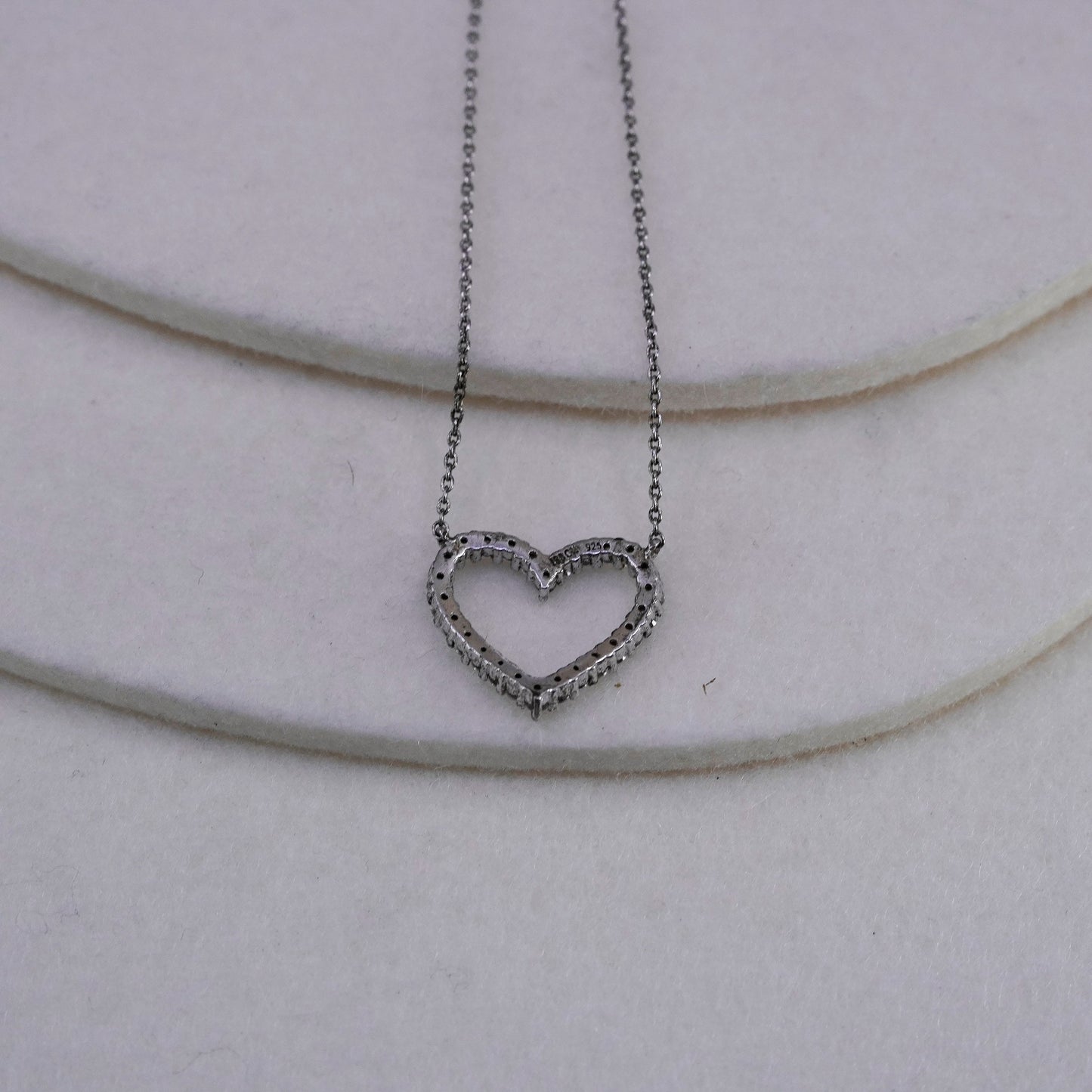 18”, vintage Sterling 925 silver handmade circle necklace with cz heart pendant