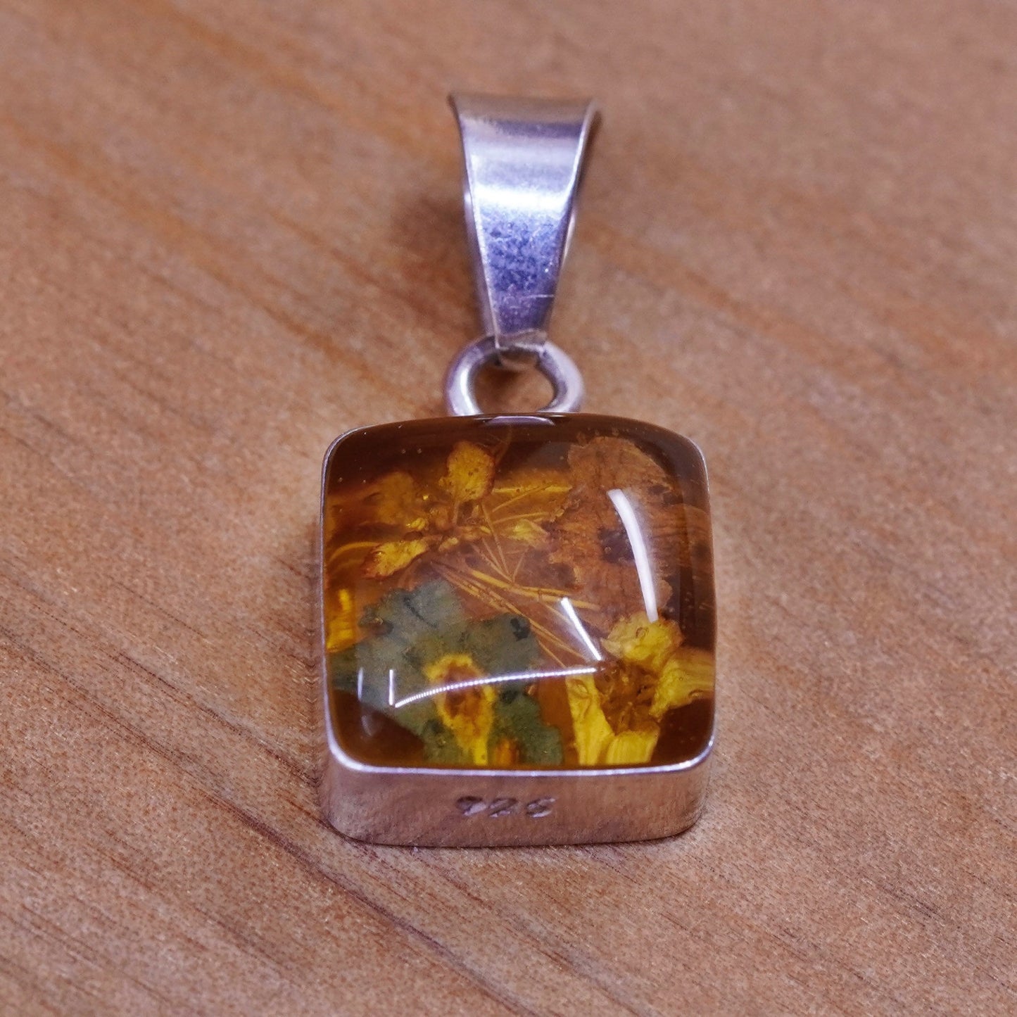 Vintage Sterling 925 silver square shaped pendant with resin flower