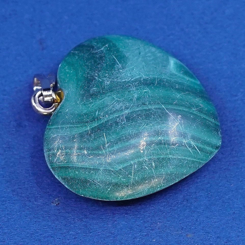 vtg Sterling silver handmade pendant, 925 w/ heart malachite