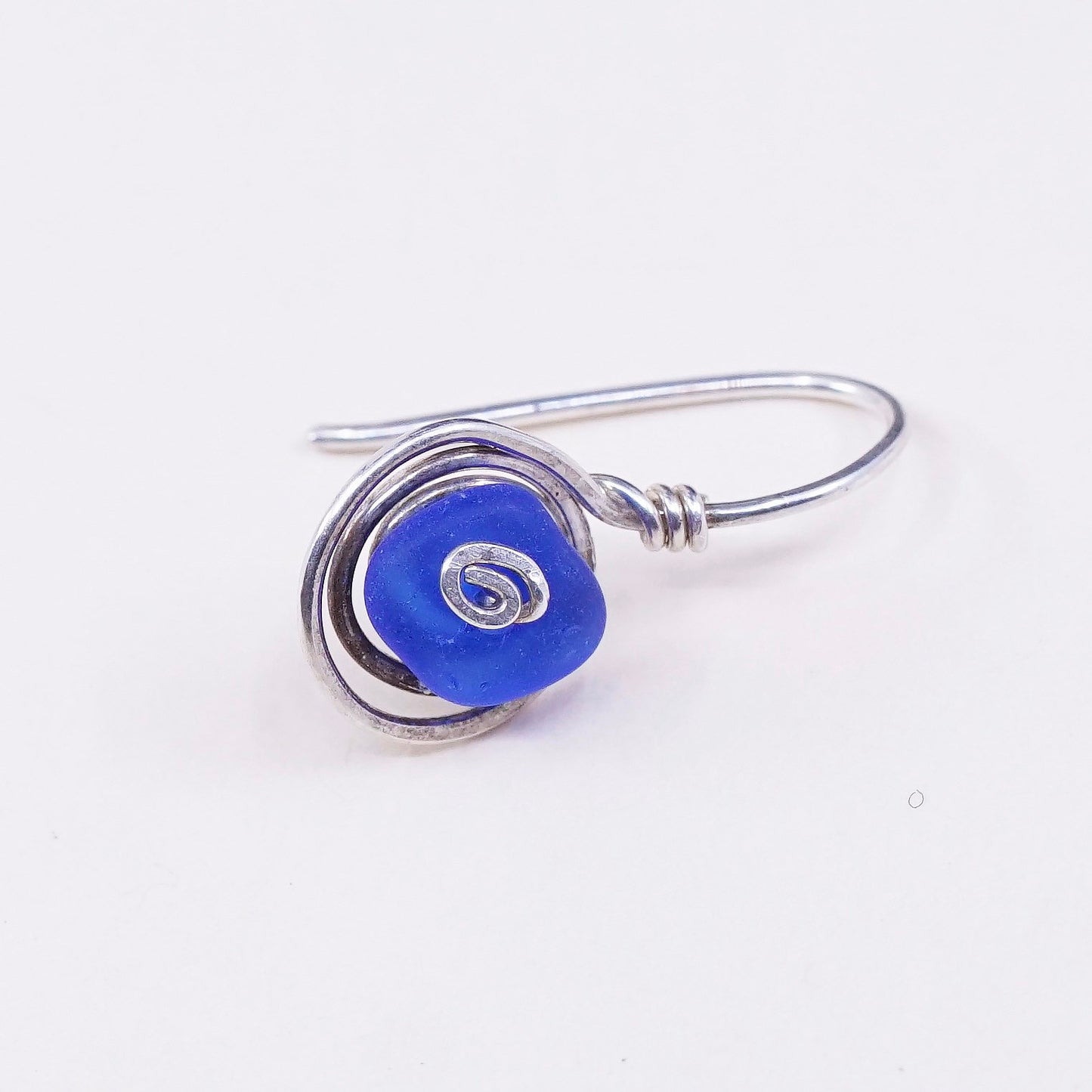 vtg Sterling silver handmade earrings, 925 swirl with blue glass drops