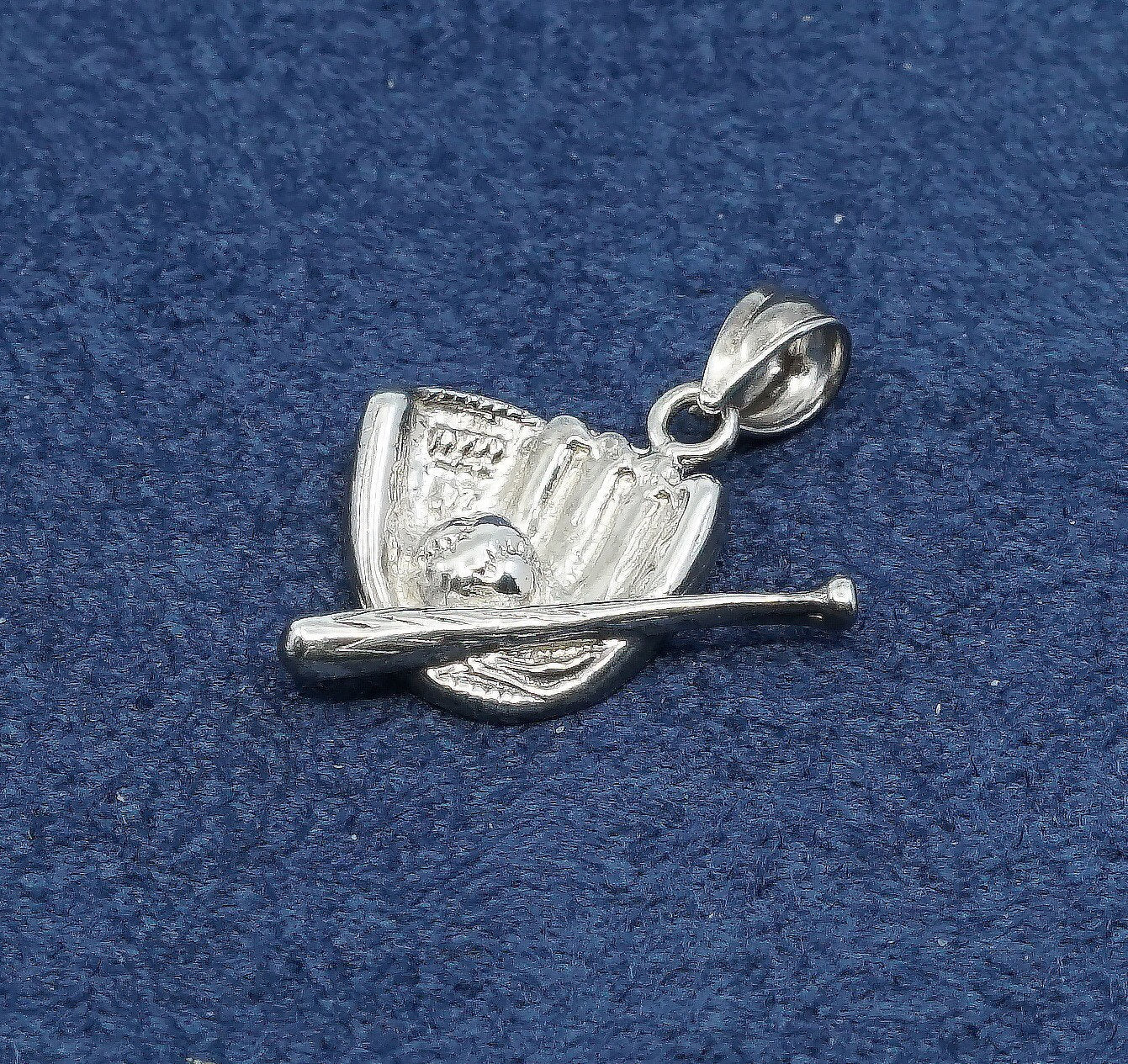 vtg Sterling silver handmade pendant charm 925 baseball and glove, stamped 925