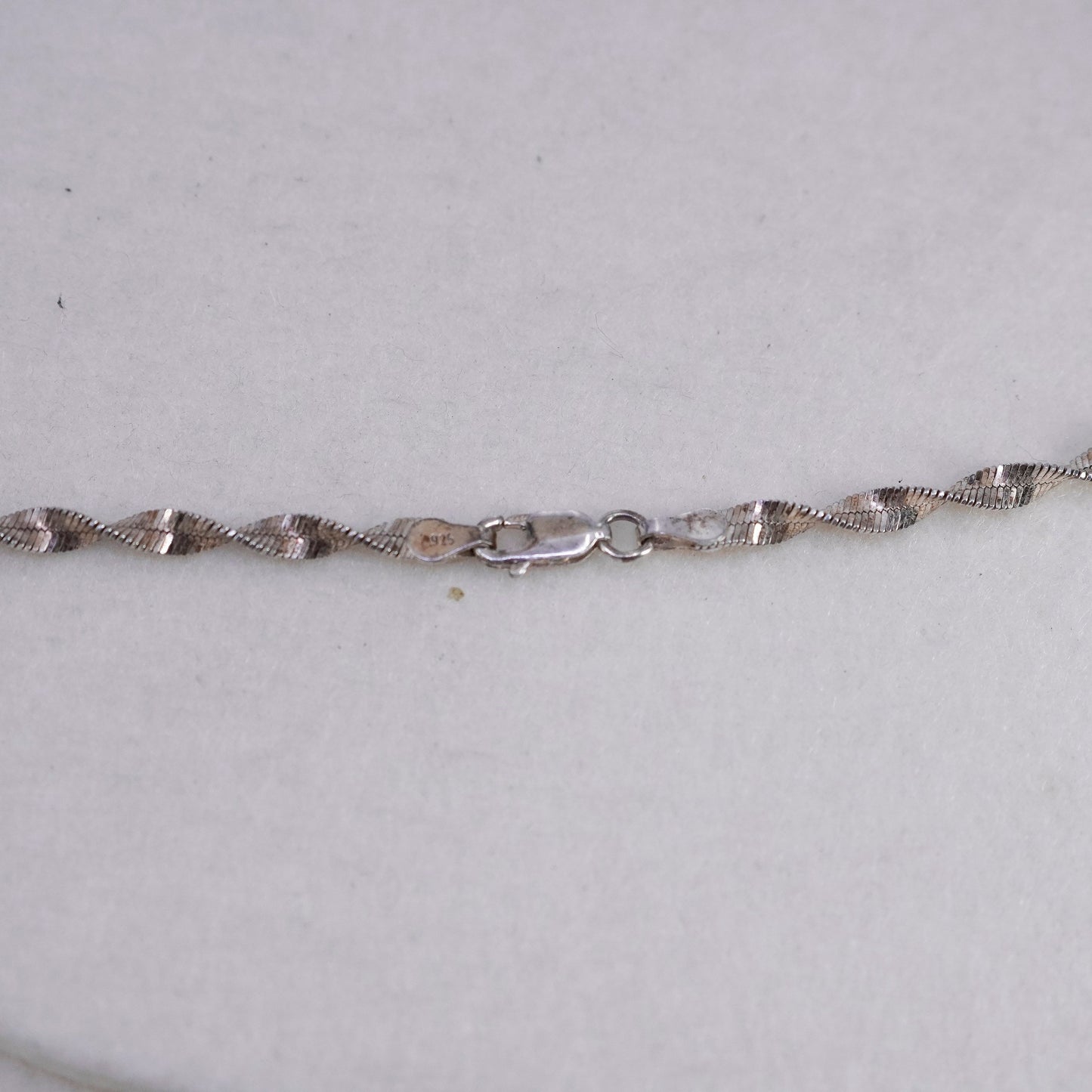 20”, vintage Italy Sterling 925 silver twisted herringbone chain necklace