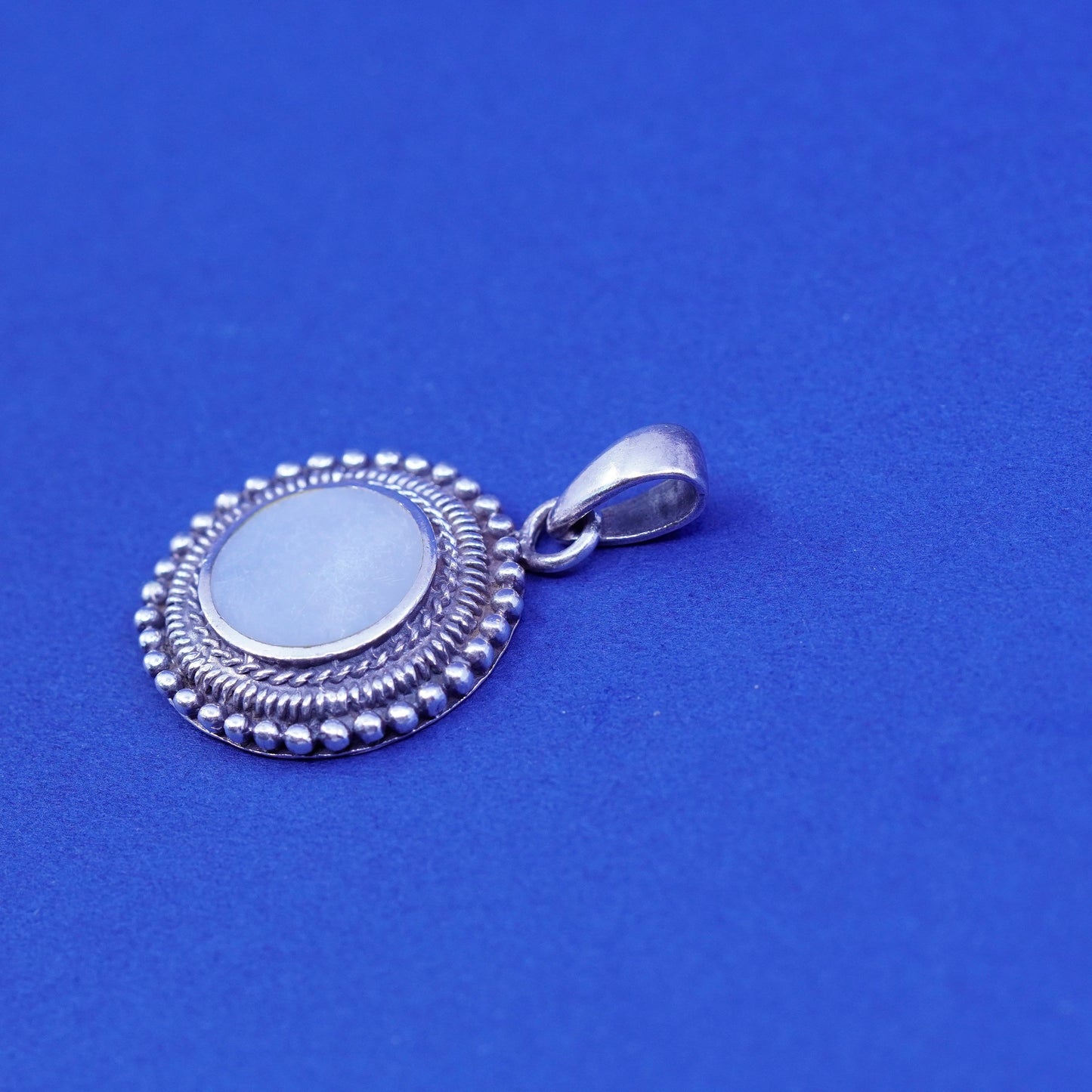 vtg Sterling silver handmade pendant, 925 round pendant mother of pearl beads