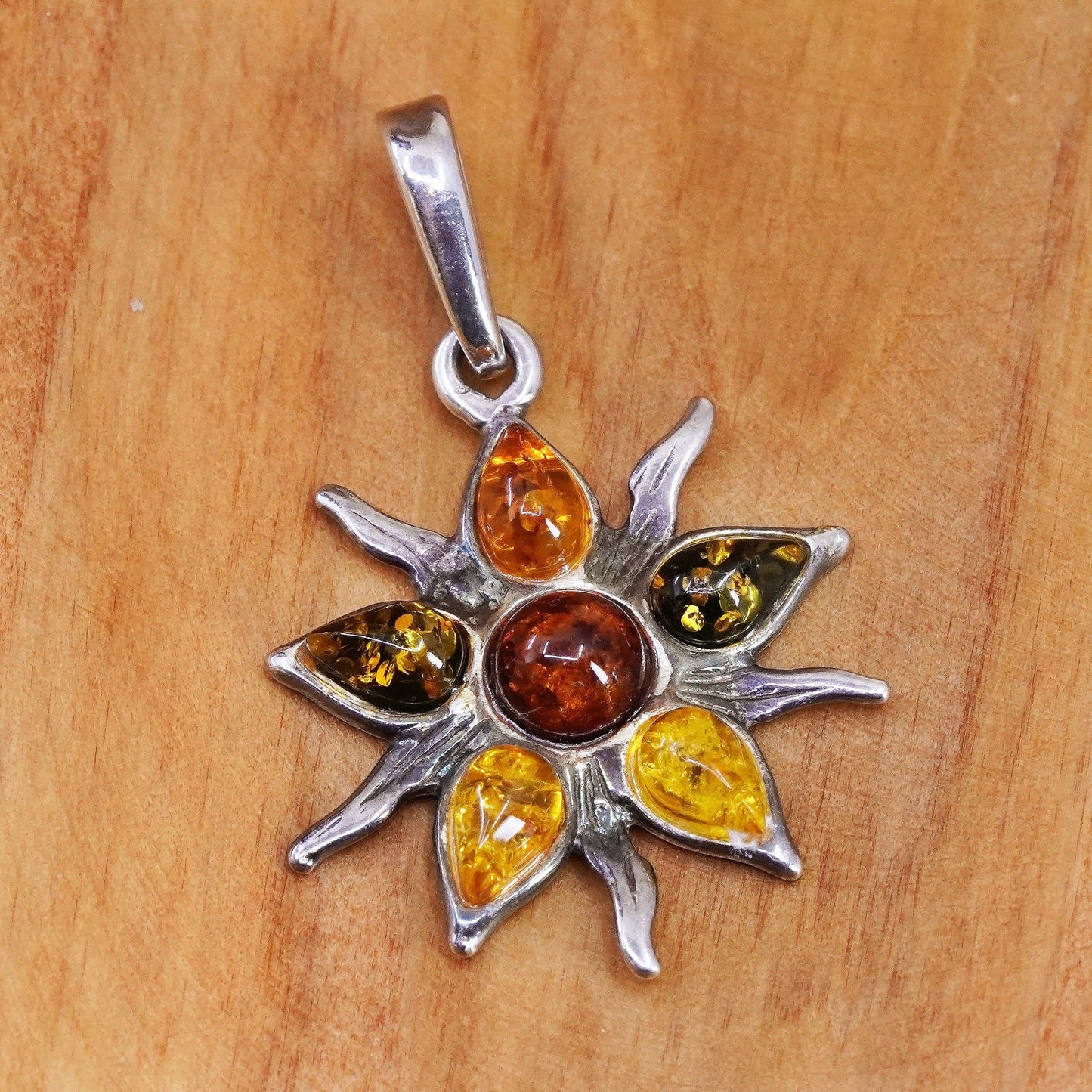 Vintage Sterling 925 silver handmade Sun flower charm pendant with Amber