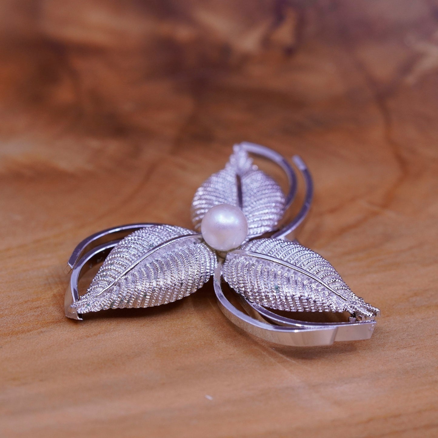 Vintage Wells handmade sterling 925 silver leaves brooch with pearl