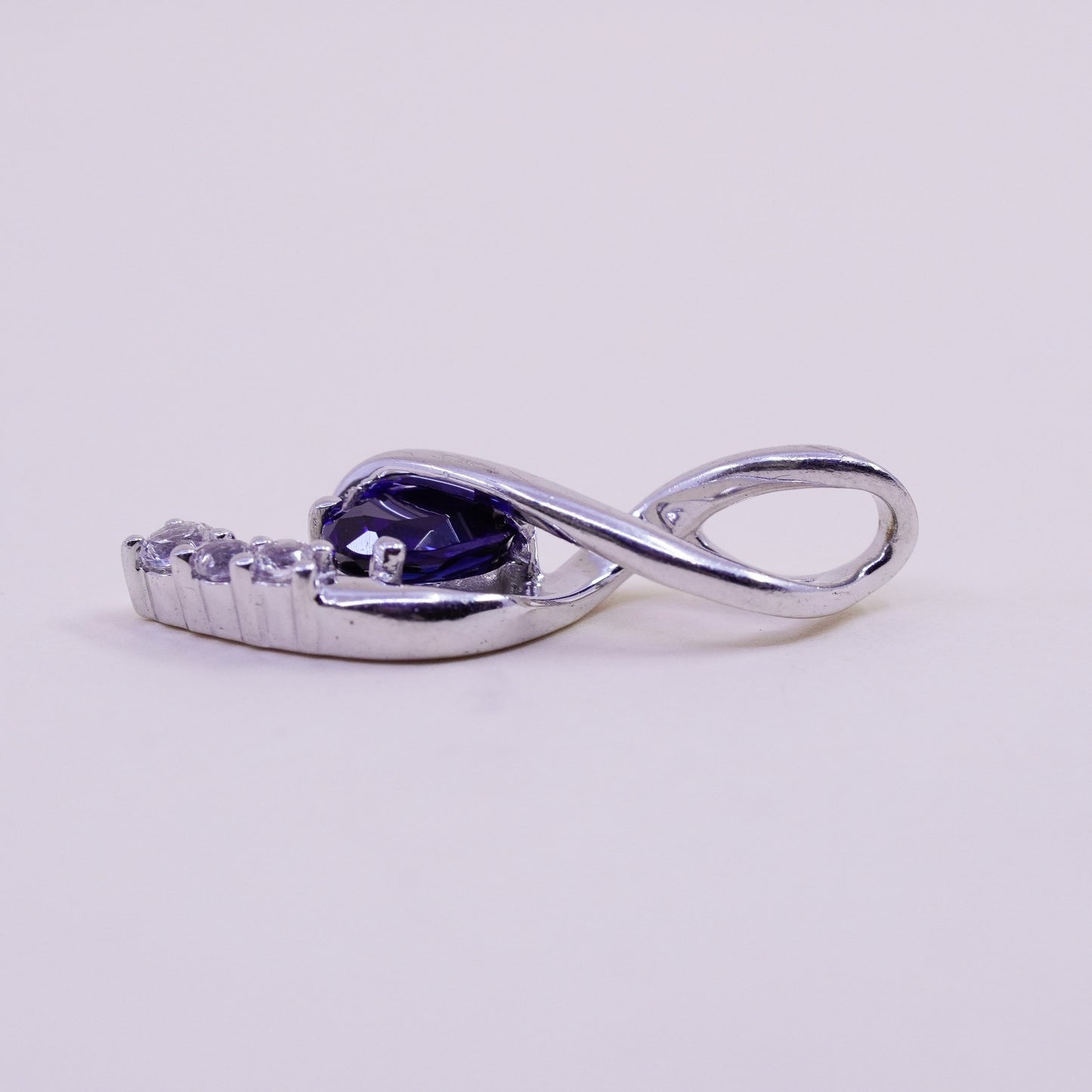 Vintage Sterling 925 silver entwined pendant with sapphire and crystal