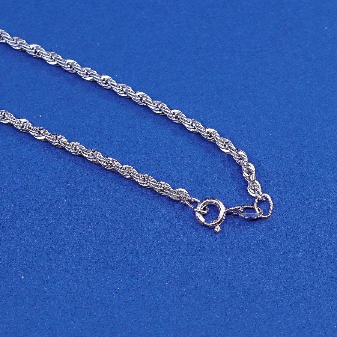 18", USA danecraft Sterling silver necklace, 925 rope chain w/ circle pendant