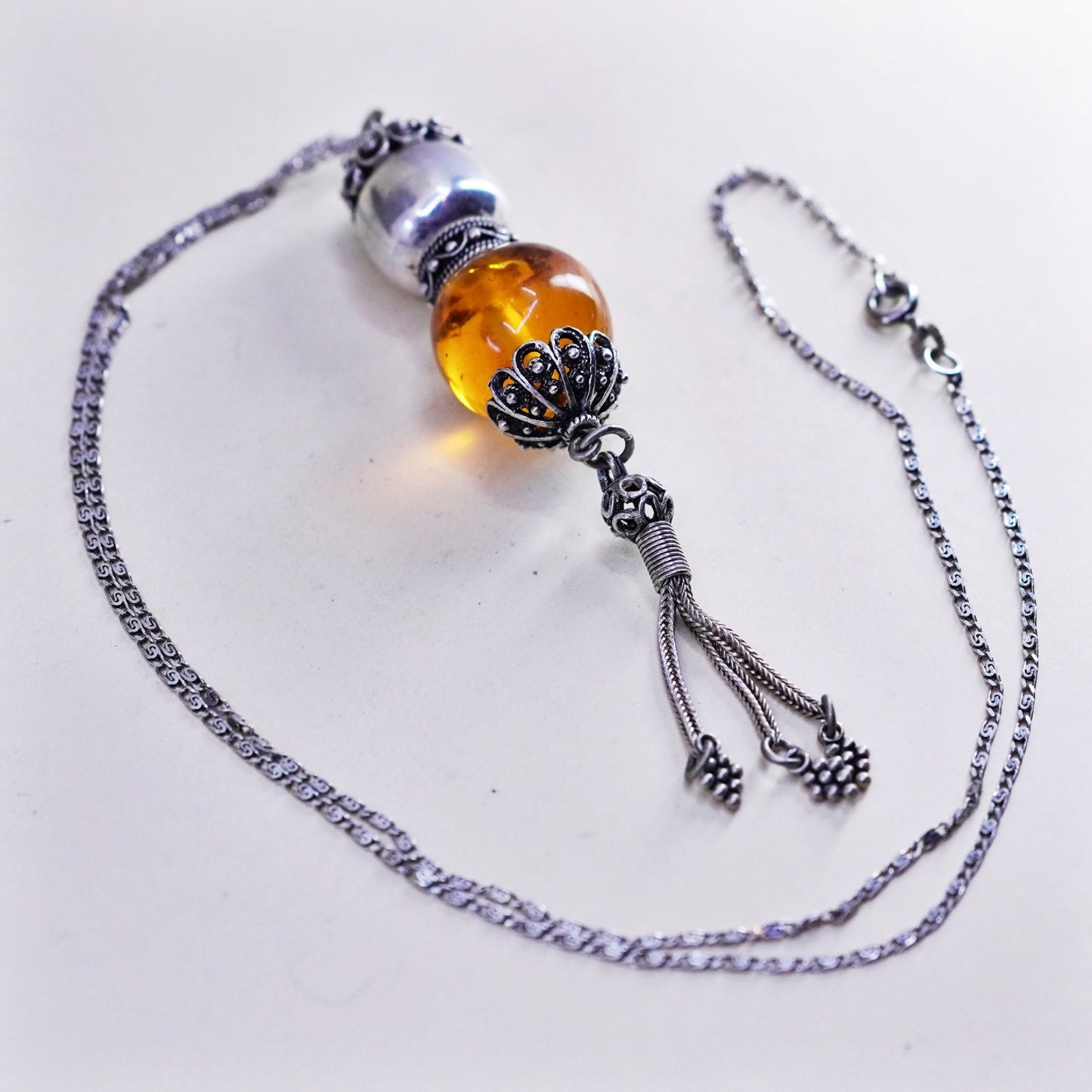 18”, Vintage Sterling 925 silver handmade necklace with amber bead pendant