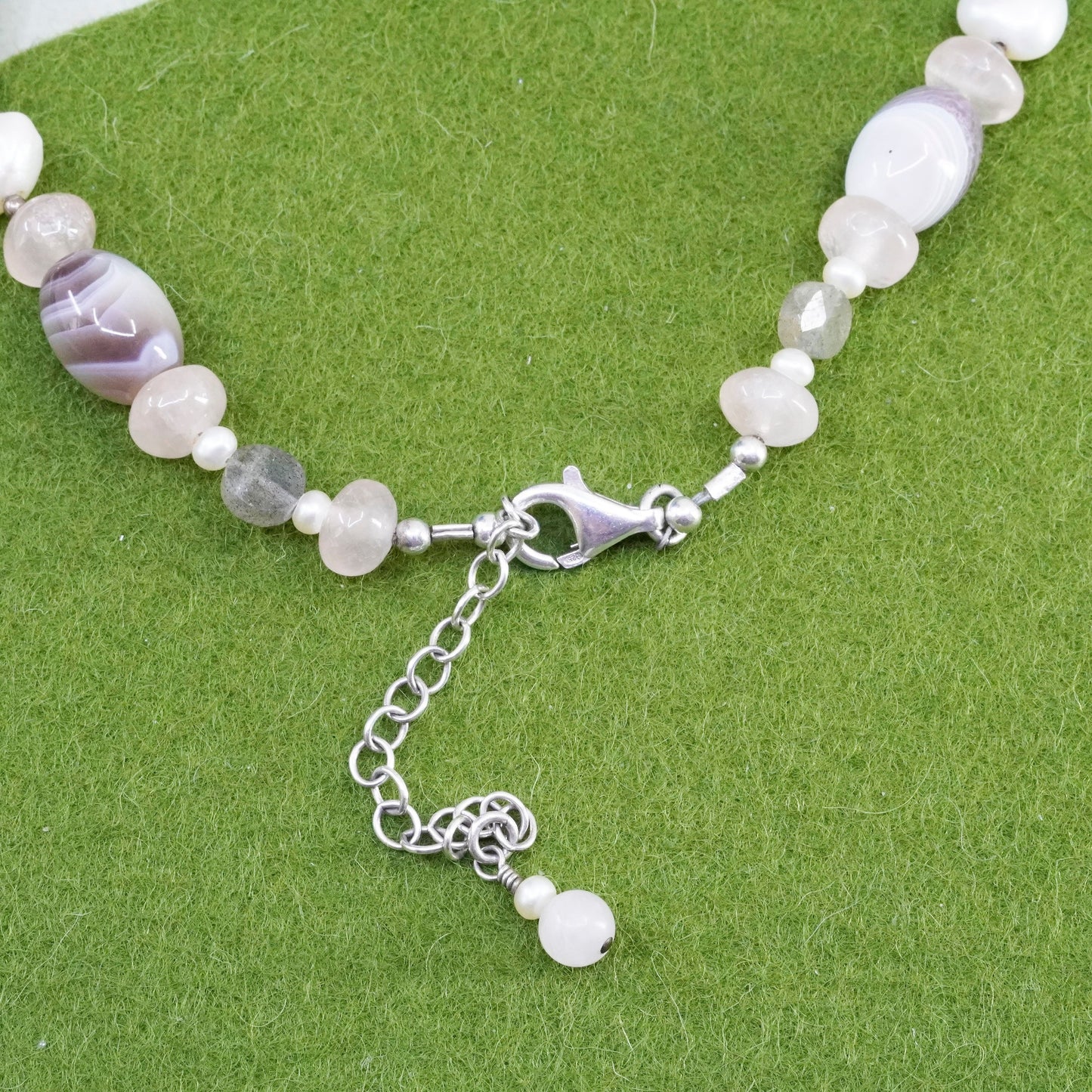 15+2”, necklace with rose quartz and agate beads mother of pearl flower pendant