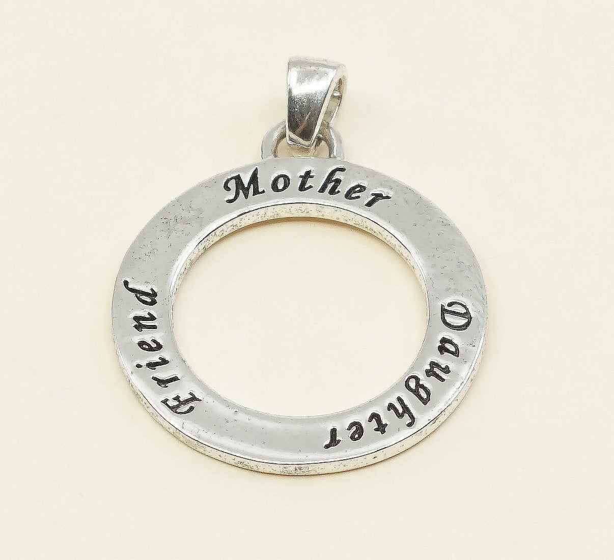 VTG sterling silver handmade pendant, 925 circle "mother, daughter, friend"