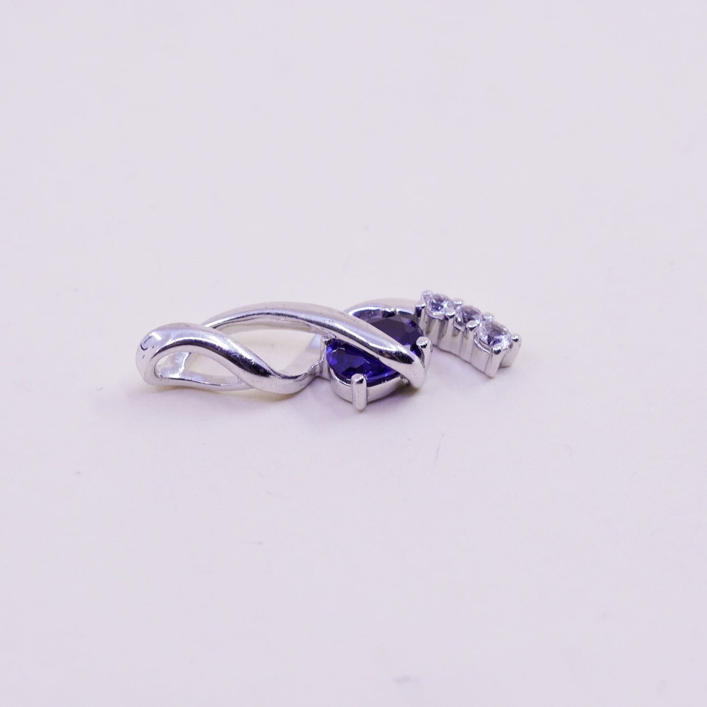 Vintage Sterling 925 silver entwined pendant with sapphire and crystal