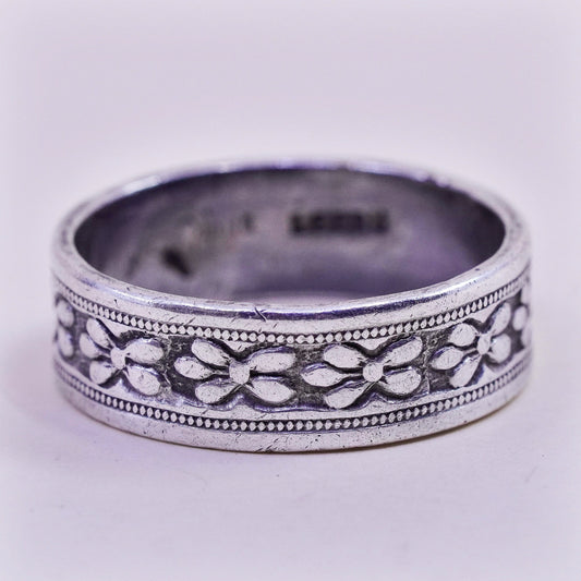 Size 7.25, vtg sterling silver handmade ring, 925 band with flower and leaves