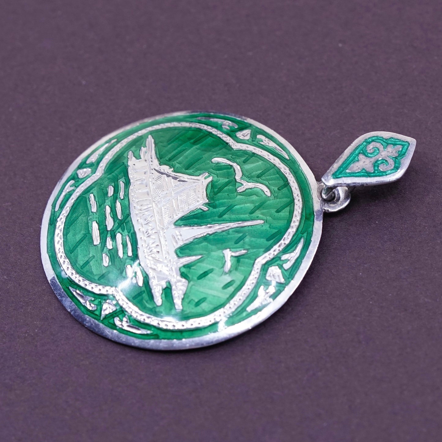 Vintage Siam Sterling 925 silver handmade landscape pendant with green enamel