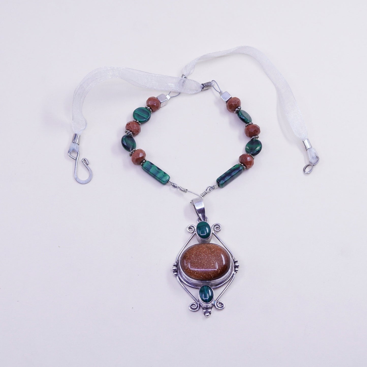 18+2”, vintage 925 Sterling Silver necklace with malachite and goldstone