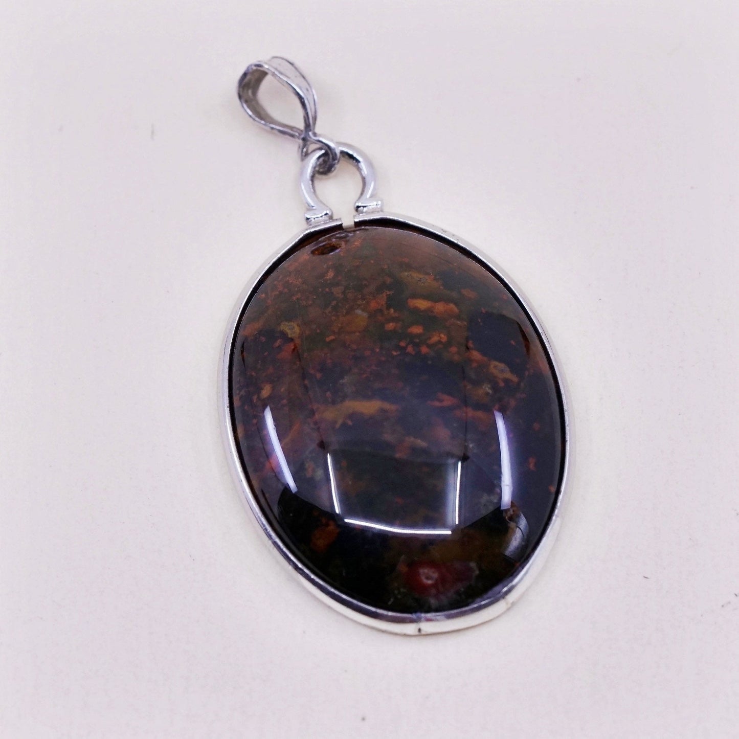 Vintage sterling 925 silver handmade pendant with oval agate