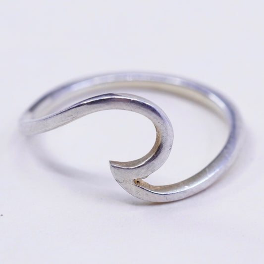 Size 5, vintage sterling silver handmade ring, 925 wave band, minimalist