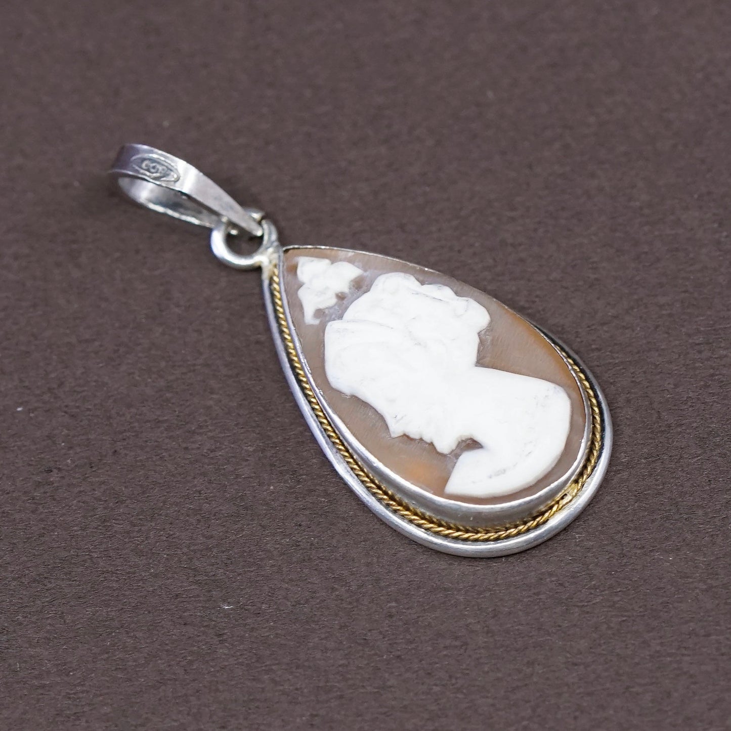 Vintage Sterling 925 silver handmade pendant with agate cameo girl