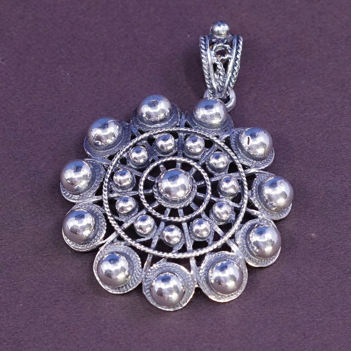 VTG Sterling silver handmade pendant, 925 circle w/ Bali filigree