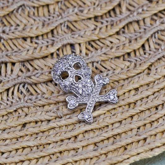 Vintage Sterling silver pendant, 925 skull with cluster cz