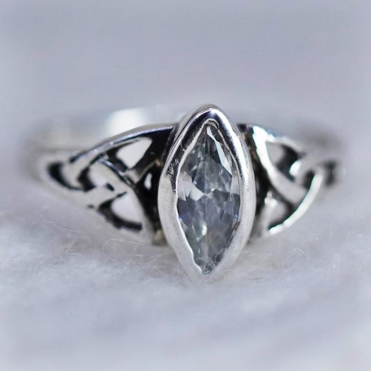 Size 5, Vintage sterling silver handmade ring, irish Celtic knot ring with cz