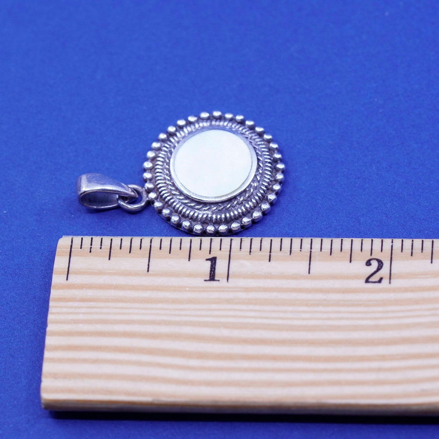 vtg Sterling silver handmade pendant, 925 round pendant mother of pearl beads