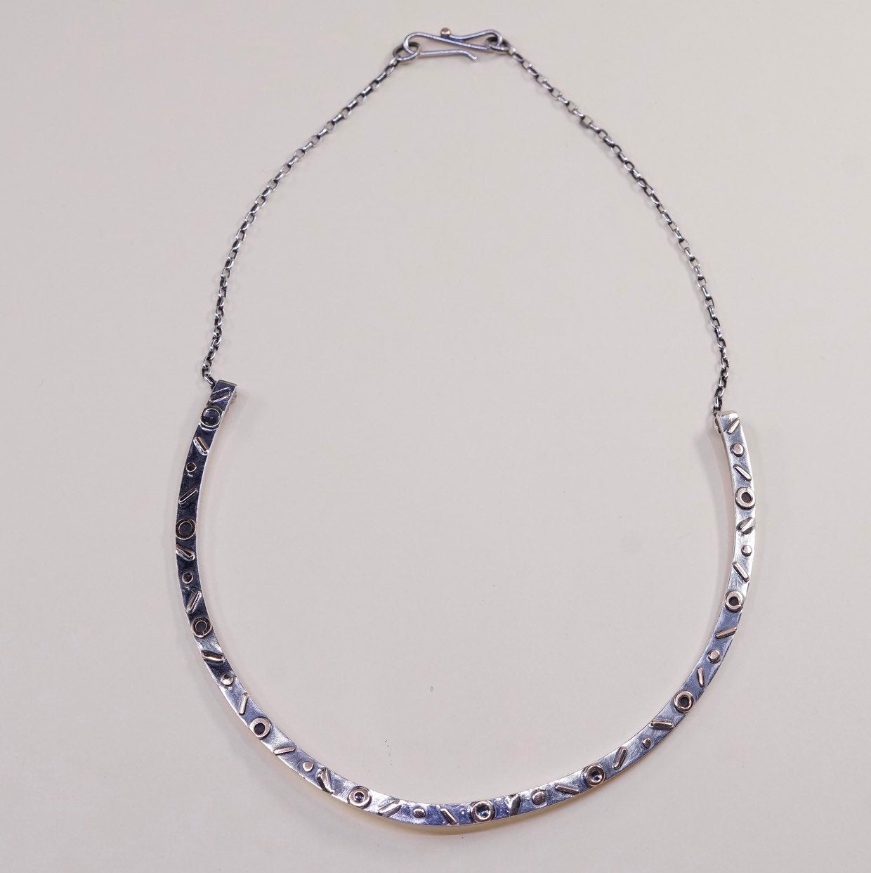 16”, vtg Sterling silver handmade necklace, two tone choker with brass pattern