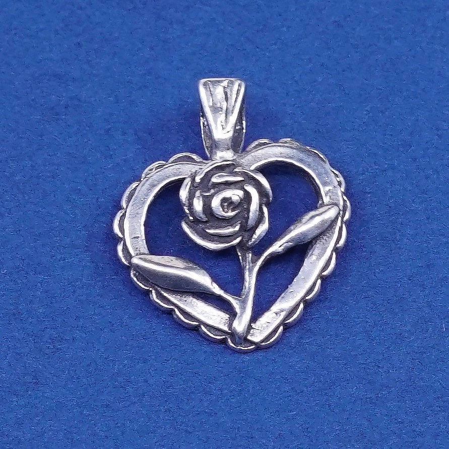 vtg Sterling silver handmade pendant, 925 heart w/ flower