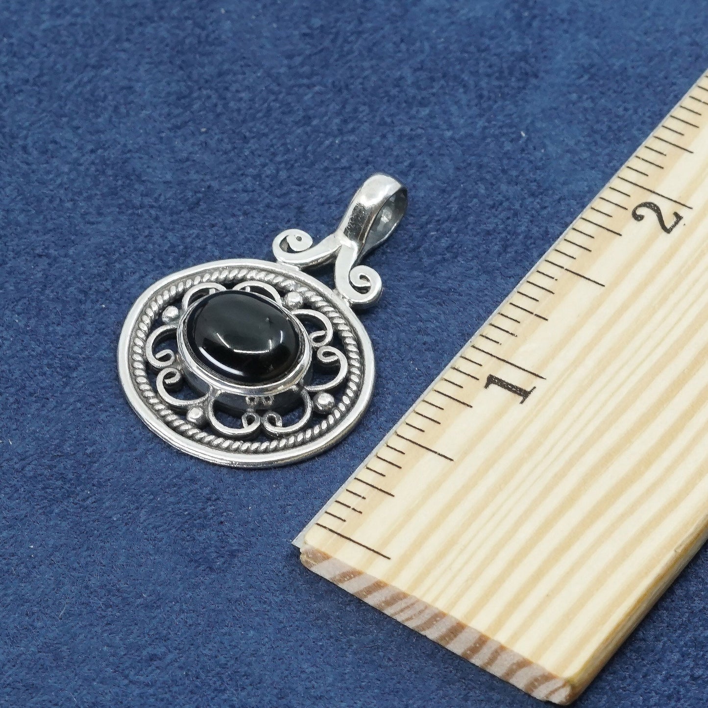 vtg Sterling silver handmade, 925 filigree bali w/ Oval obsidian pendant