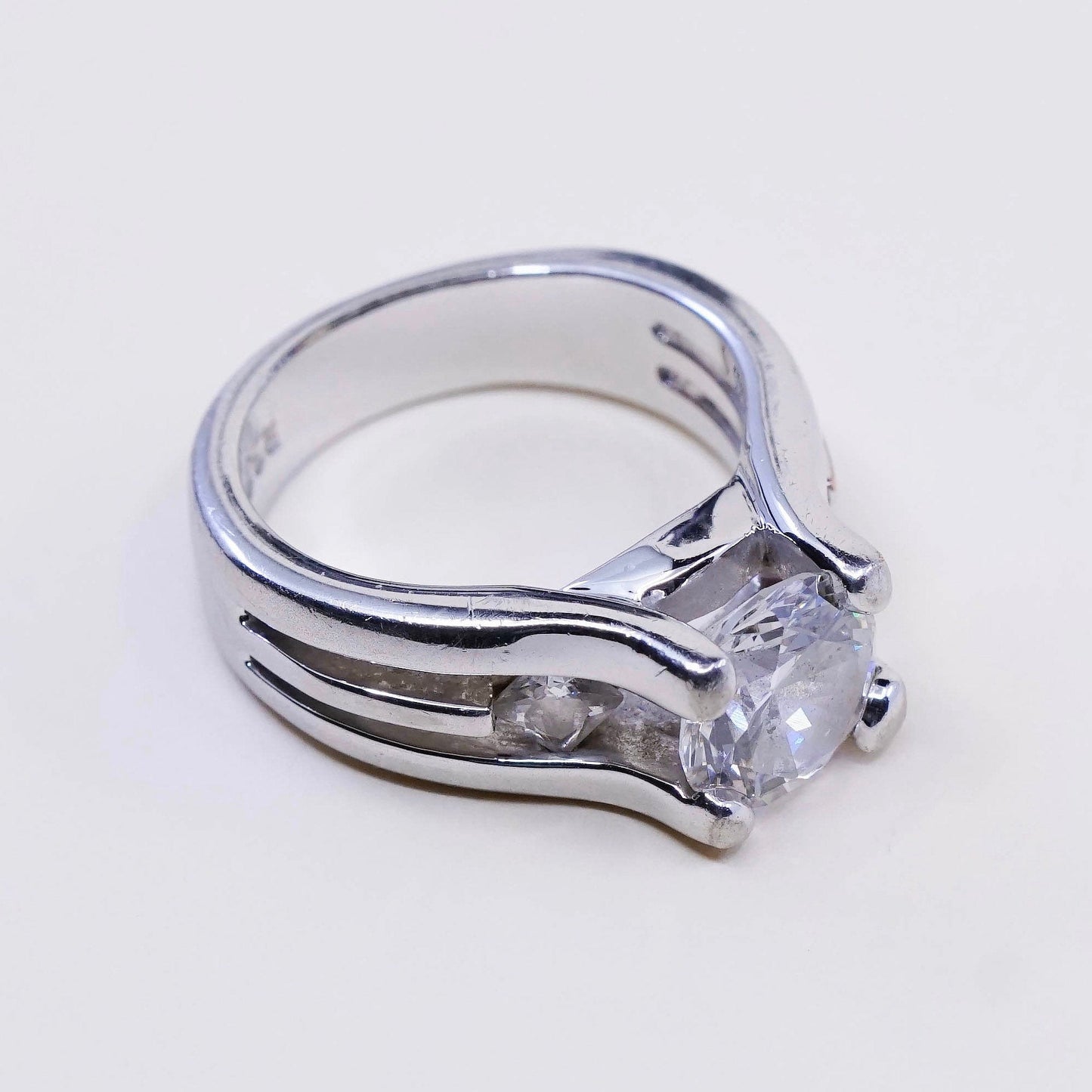 Size 5, Sterling silver ring, 925 silver with round cut CZ cluster