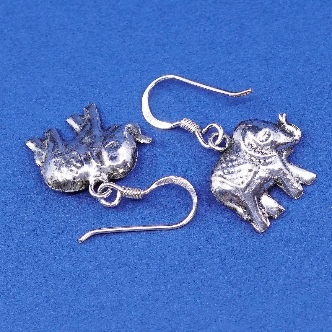 vtg Sterling Silver handmade Earrings. Puffy 925 silver elephant dangles