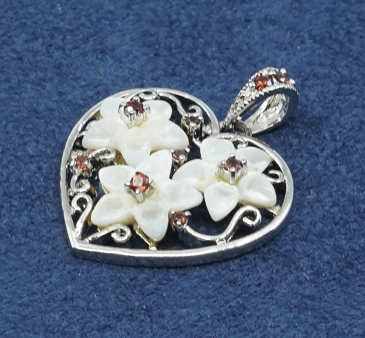 vtg sterling silver handmade pendant, 925 heart w/ mother of pearl flower ruby