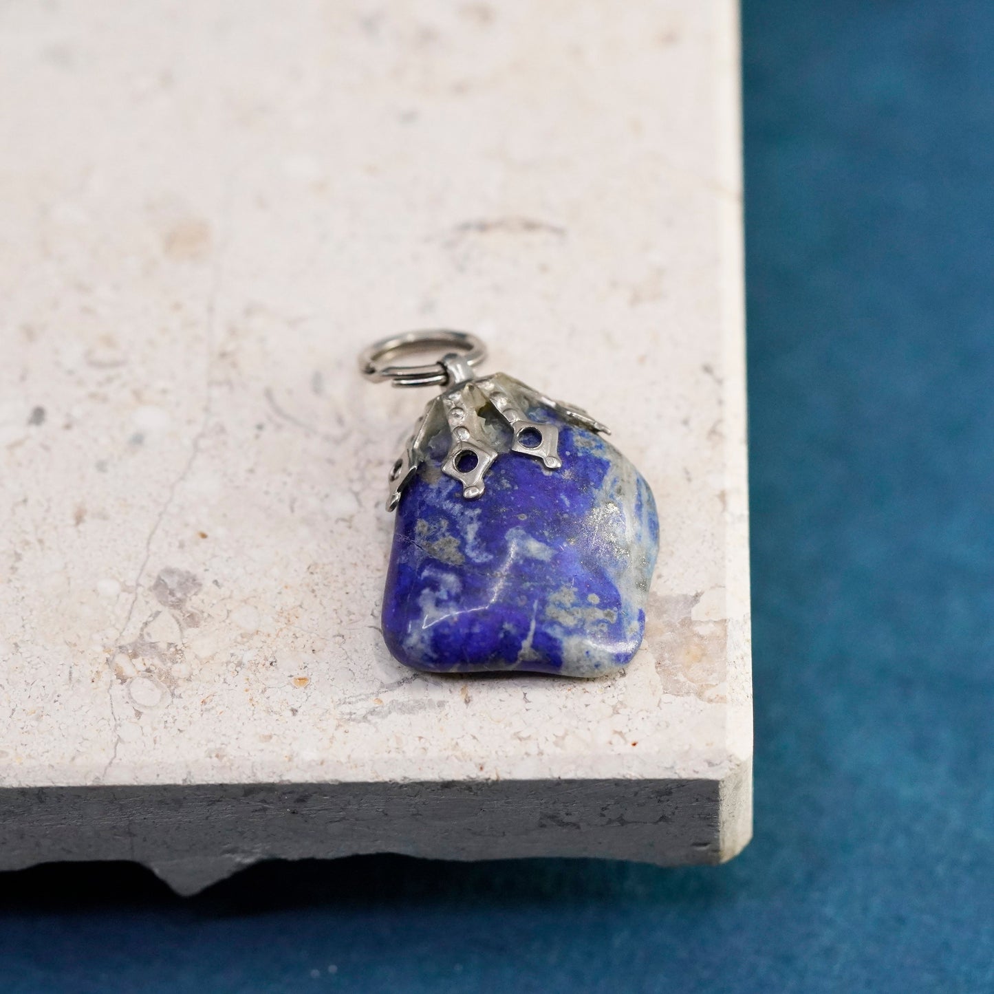 Vintage sterling 925 silver handmade pendant with lapis lazuli