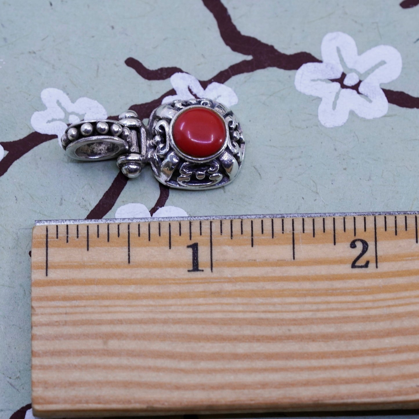 Vintage Sterling 925 silver handmade pendant red onyx and beads