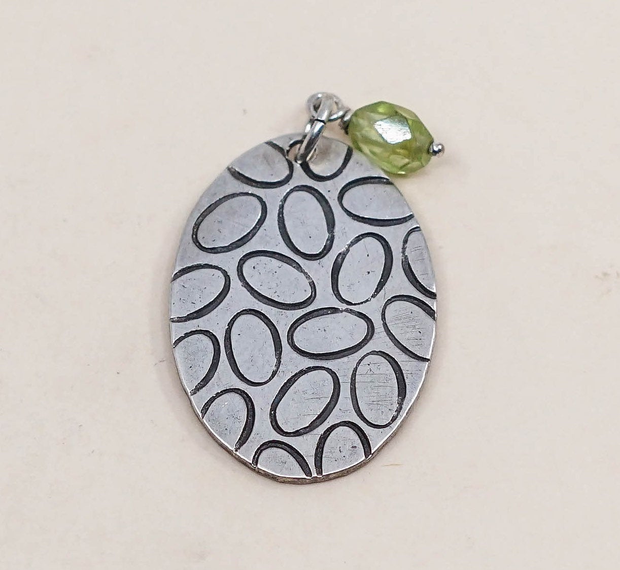 VTG Sterling silver handmade pendant, Mexico 925 leafy tag w/ Peridot