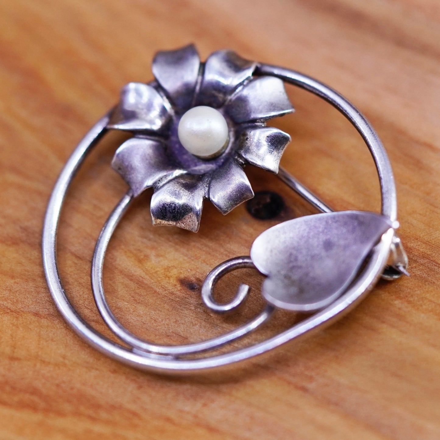 Vintage handmade sterling 925 silver flower brooch with pearl