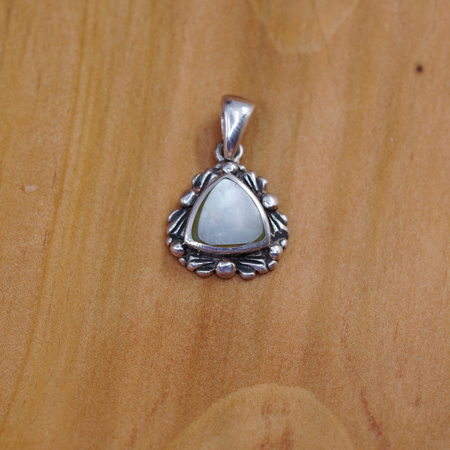 Vintage Sterling silver handmade pendant 925 triangular pendant mother of pearl