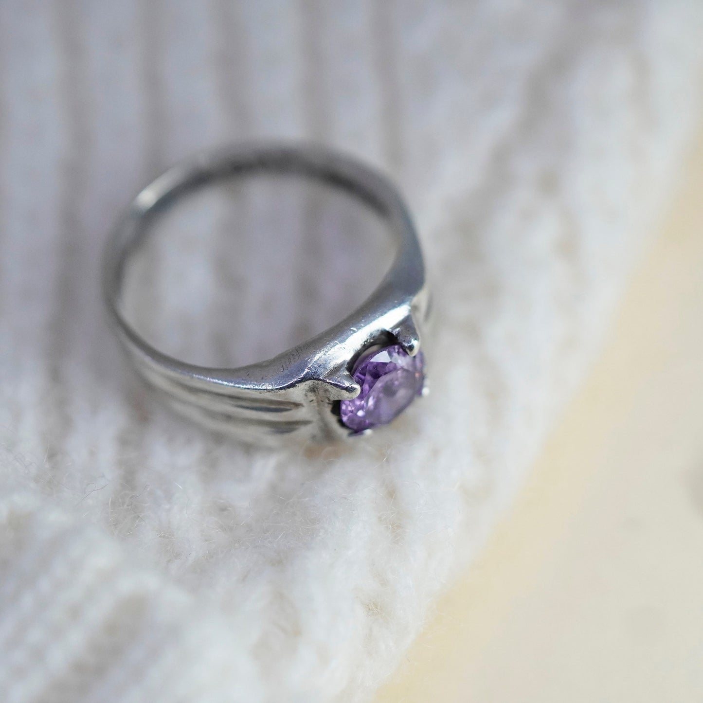 Size 6.25, vintage Sterling 925 silver handmade ring with amethyst